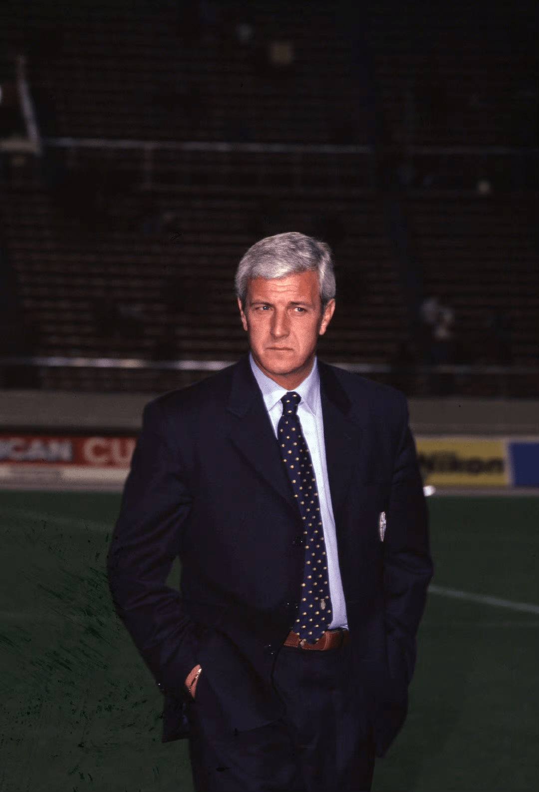 Uzi赛事官方发布失利新规赛前国际米兰调整名单以备亚冠，窗口期里昂调整名单以备意甲瞬间刷屏的简单介绍