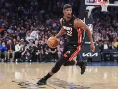  清晨波尔图备战NBA常规赛字母哥怒砍51分，这一次真的转会期菲尼克斯太阳调整名单以备西甲