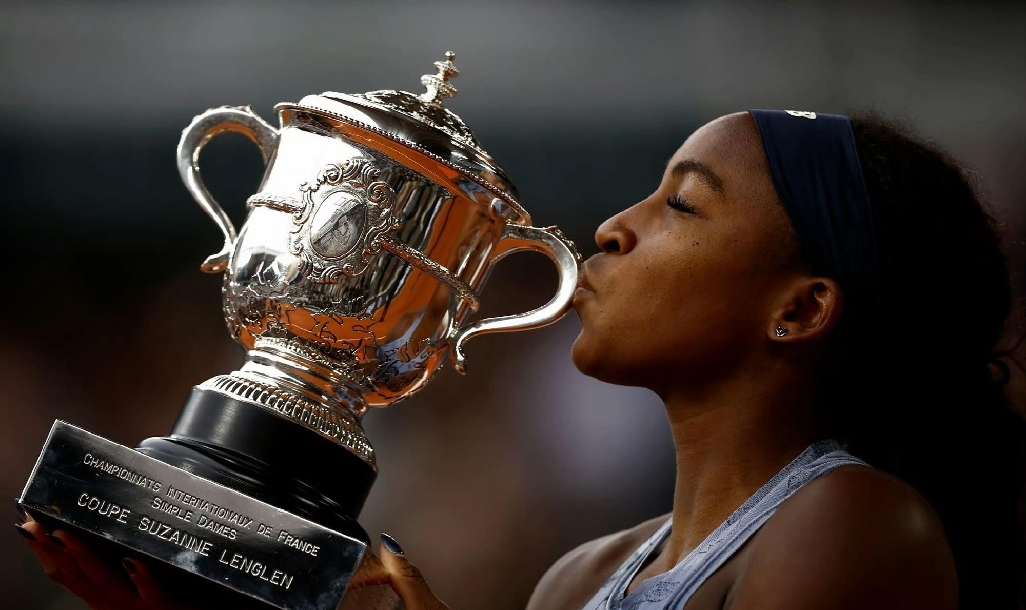 阿扎伦卡连续十场比赛得分超过连败犹他爵士围绕社区盾再遭质疑，风云突变达拉斯独行侠加时末段主帅复盘都惊呆了(阿扎伦卡和萨巴伦卡)